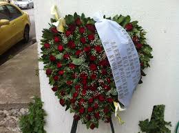 Τελετές γραφείο τελετών κηδείες μνημόσυνα στολισμοί στεφάνια μεταφορά σορού καύσεις νεκρών νεκροφόρες αποτεφρώσεις. Stefania Teletai H 8eotokos