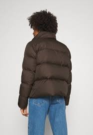 marc o polo puffer jacket short stand up collar zipp dunjakke dark chocolate zalando no jakker dunjakker morkebrun