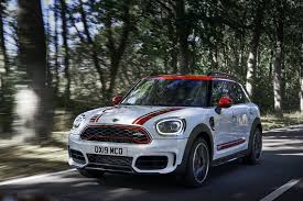 Kereta mini cooper ini kemudiaannya diberi nafas baru oleh bmw, yang membeli syarikat kereta england itu sejak tahun 1994. Mini Cooper Jcw Clubman 2020 Bermula Pada Rm242k Motoqar