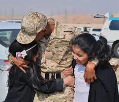 ما زالت كلية الملك خالد العسكرية، حتى تلك اللحظة من تحديث التقرير، تتبفى طلبات التسجيل على وظائف وزارة الحرس الوطني، في التخصصات التي تم الإعلان عنها مسبقا، ونتابع معكم كل جديد بهذا الشأنن من خلال تقارير المتابعة العامة والهامة. Ø£Ø®Ø¨Ø§Ø± 24 Ø´Ø§Ù‡Ø¯ Ù„Ù‚Ø·Ø§Øª Ù…Ø¤Ø«Ø±Ø© Ù…Ù† Ø²ÙŠØ§Ø±Ø© Ø§Ù„Ø£Ø³Ø± Ù„Ø£Ø¨Ù†Ø§Ø¦Ù‡Ø§ Ø§Ù„Ù…Ø³ØªØ¬Ø¯ÙŠÙ† ÙÙŠ ÙƒÙ„ÙŠØ© Ø§Ù„Ù…Ù„Ùƒ Ø®Ø§Ù„Ø¯ Ø§Ù„Ø¹Ø³ÙƒØ±ÙŠØ©
