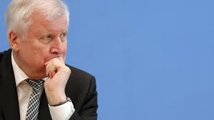 German politician (csu) and federal minister of the interior. Streitbarer Politiker Horst Seehofer Wird 70 Archiv