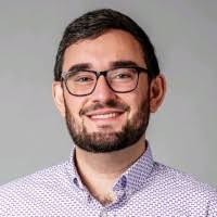 600+ perfiles de «Aiello»