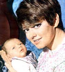See more of rita pavone is back on facebook. Rita Pavone Eta Altezza Peso Marito Famoso Figli Ritocchi Dove Vive