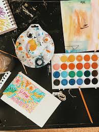 And you can grab our free printable to trace at the bottom of this post, or you can hand draw your own snowflakes! Pinterest Daffodilsandchamomile Art Hoe Aesthetic Art Materials Art Projects