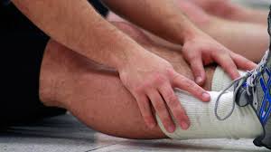 Three leg stretches to warm up before exercise - Swimming.org