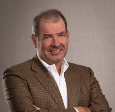 Eric Crews's Instagram, Twitter & Facebook