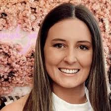 Kirsty Mcintyre's Instagram, Twitter & Facebook