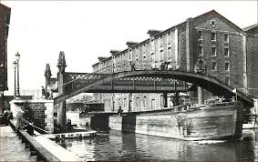 Le Pont Levant De La Rue De Crimee Vers 1950 Paris 75019 Rue De Paris Pont Paris Vieux Paris