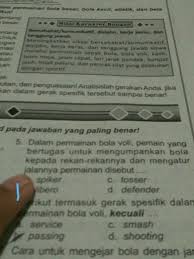 Cara melakukan passing atas : Dalam Permainan Bola Voli Pemain Yg Bertugas Untuk Mengumpankan Bola Ke Rekan Nya Dan Mengatur Brainly Co Id