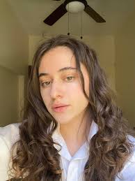 Hi everyone! I'm looking for a room or small apartment