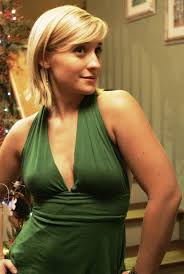 Allison Mack nue fuite iCloud - Stars Nues