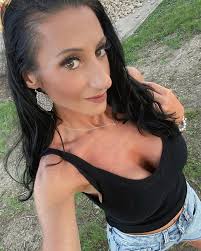 Barbara Schuett(Babs) (@clubsuperdork) • Instagram photos and videos