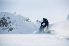 Island park snowmobile guides & outfitters. Things To Do In Around Yellowstone In Winter Our Local S Guide