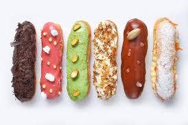 Ambil panci lalu isi dengan air juga garam dan margarin, campur rata dan didihkan. Resep Eclair Wulansari Putri