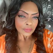 Pamela Crump's Instagram, Twitter & Facebook