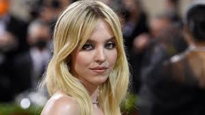 La razón por la que dicen que Sydney Sweeney como Christy Martin luce  irreconocible