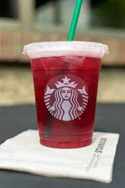 Iced shaken strawberry green tea lemonade freshly brewed iced teavana™ mint citrus tea and lemonade are hand shaken with the sweet strawberry sauce for a refreshing drink that is a perfect afternoon treat! Best Iced Tea At Starbucks A Barista S Guide Sweet Steep