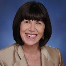 Lisset Oliva's Instagram, Twitter & Facebook