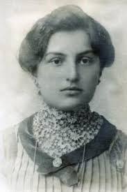 Aaron Preiss's Instagram, Twitter & Facebook