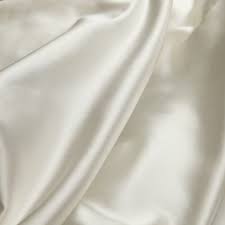 Desain yang glamour dan elegan ditambah dengan bahan satin akan membuat penampilan baju kondangan tunik menjadi model baju simple yang akan membuat anda tampil feminim. 10 Inspirasi Model Baju Kondangan Terbaru Untuk Anda Di 2018