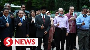 He was also the sabah finance minister, the chairman of united malays national organisation (umno) for sabah. Musa Aman Claims To Have Simple Majority To Take Over Sabah Govt Youtube