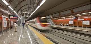 It is the terminus for a number of renfe services: Cercanias Madrid Activa La Instalacion De Maquinas Expendedoras De Mascarillas E Hidrogel En Estaciones