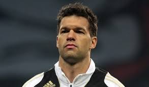 Michael ballack (görlitz, 26 settembre 1976) è un ex calciatore tedesco, di ruolo centrocampista. Was Macht Michael Ballack Heute Fussball Stars Gestern Heute