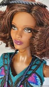 Игровая кукла