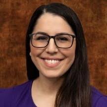 Shana Holman's Instagram, Twitter & Facebook