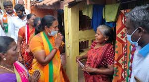 Vanathi srinivasan is one of the most decent politician from the bjp from tamilnadu. Kamal Haasan S Party Doesn T Respect Women Bjp S Vanathi Srinivasan Responds To Mnm Calling Her Thukkada Politician Elections News The Indian Express