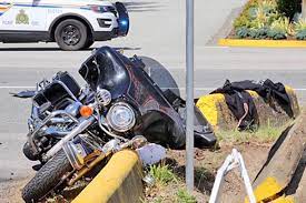 Video Life Threatening Injuries In South Surrey Motorcycle Crash Surrey Now Leader