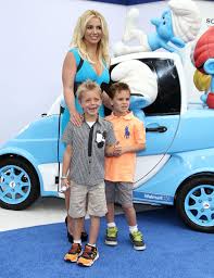 Самые новые твиты от britney spears (@britneyspears): Britney Spears With Sons Sean Jayden Photos With Her Gentleman Hollywood Life