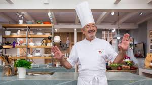 Karlos arguiñano prepara lentejas con verduras en su casa, nueva receta para el. Criticas A Arguinano Por Hablar De La Labor Del Gobierno En Su Programa Y Pedirle A La Oposicion Que Colabore Mas
