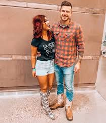Teen mom 2 star chelsea houska dedoer and husband cole deboer officially tied the knot last october, but one year and one week later they celebrated their marriage with a wedding event. Teen Mom Star Chelsea Houska Sparks Anorexia Fears In Bedroom Photos Looking Sick