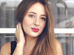 Neil murray's children (2) david gordon rowling murray, 18. Jessica Isabel Rowling Arantes Bio Facts About J K Rowling S Daughter Networth Height Salary