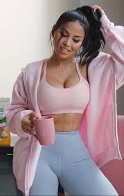 Dolly Castro Pictures (282 Images)