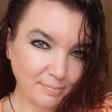 Zucchini plants falling over in pots