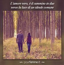 Scegli le frasi piu divertenti per un biglietto auguri spiritoso ed originale. Dedica Anniversario Matrimonio Genitori