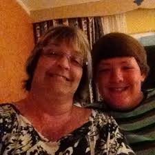 Tracey Ouellette's Instagram, Twitter & Facebook