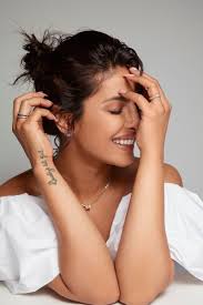 In 2004, she starred in the highly successful comedy mujhse shaadi. Priyanka Priyankachopra Twitter