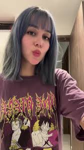 Nuevo cambio de look de Vita Celestine