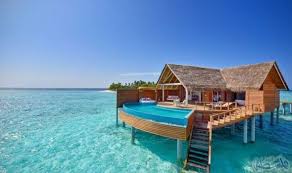 جزر المالديف أكثر الوجهات الرومانسية لشهر عسل مثالي Water Bungalow Overwater Bungalows Water Villa
