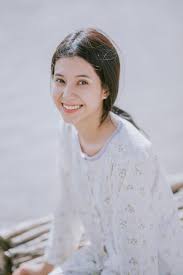 Cô cho biết mình và jack (tên thật trịnh trần phương tuấn) yêu nhau hơn hai năm, được gia đình chấp thuận và đã chào đón một bé gái xinh xắn vào ngày 1/4. 2m1 Wo1onvjxgm