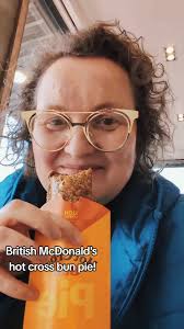British McDonald's hot cross bun pie #britishfood #hotcrossbun #mcdona...