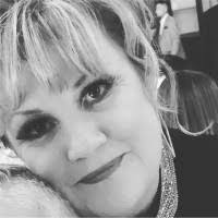 8 "Tess Howell" profiles