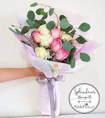 Make someone you love smiles with our beautiful flowers. Sweet Bunch Toko Bunga Online Florist Parcel Bunga Papan Kadoplus