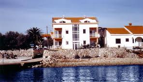 Tuttavia, il periodo migliore per acquistare è tra ottobre e. Cerchi Annunci Immobiliari In Croazia