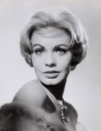 Image of Barbara Thomason, with newborn daughter, Kimmy Sue Rooney, 1963