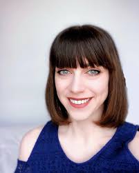 Still with dark hair. Still with bangs. Only now it's finally spring.  #girlswithbangs #selfie #spring