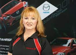 +41 52 232 55 55. Autogarage Feldmann Winterthur Team